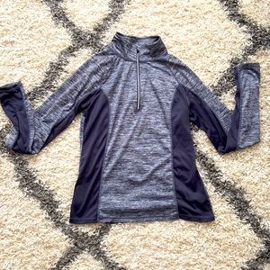 Head Size Medium women’s workout top
